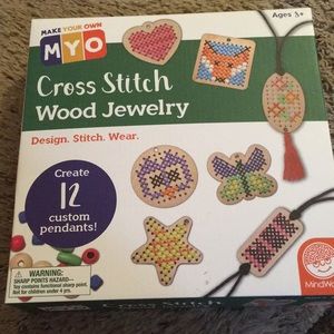 ❤️- Cross stitch wood jewelry kit❤️